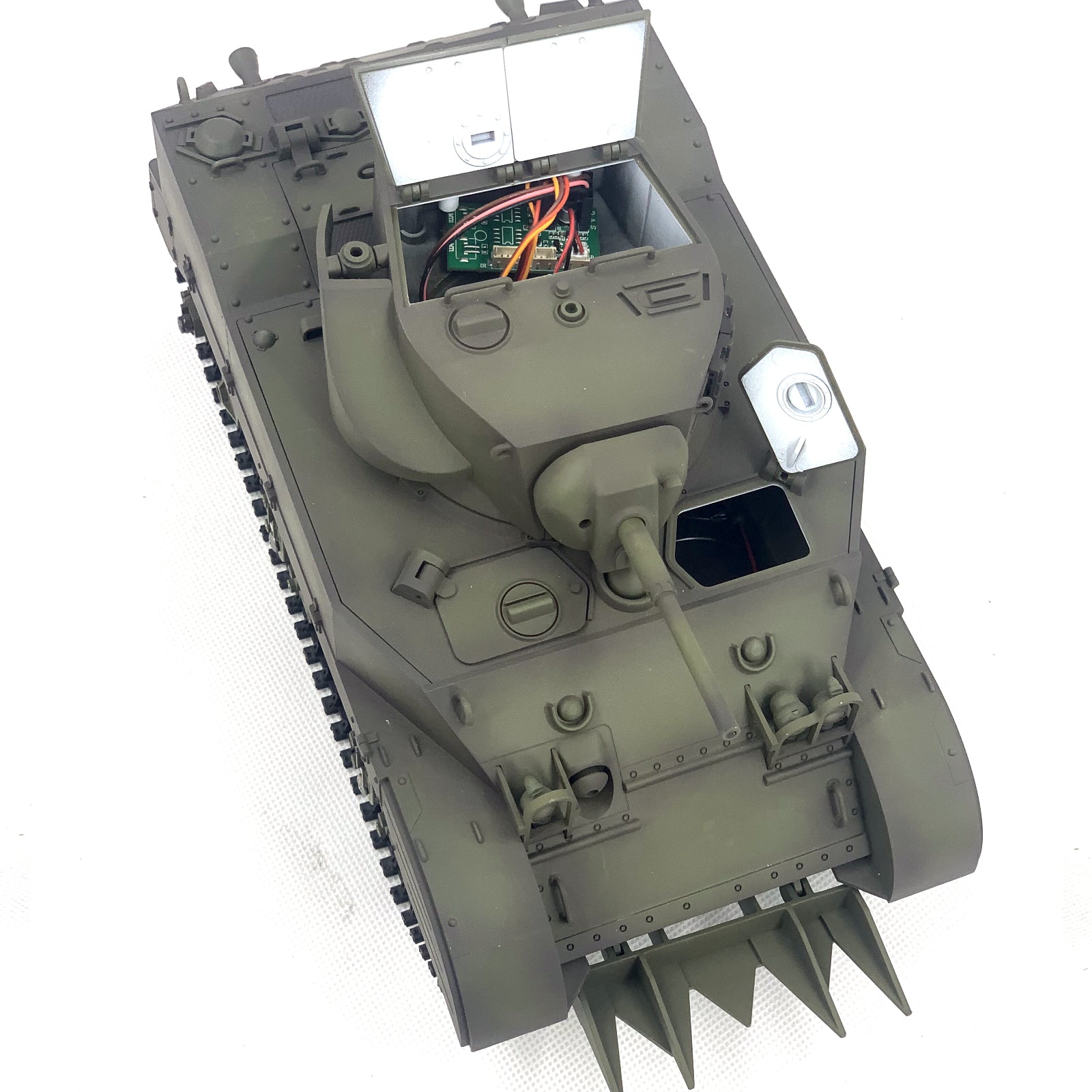 Duży czołg RC Stuart M5A1